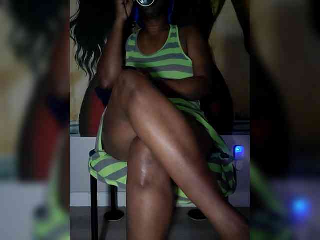 QueenAnitaDix webcam