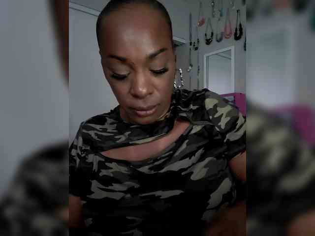 QueenAnitaDix QueenAnitaDix