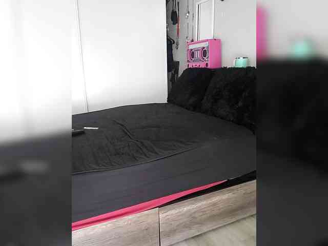 QueenAnitaDix webcam