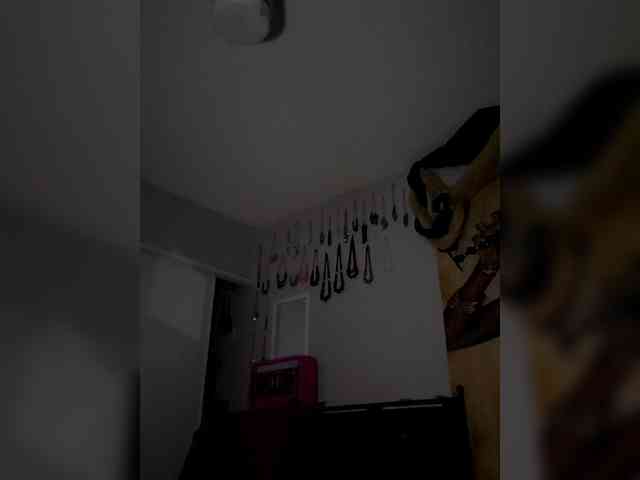 QueenAnitaDix webcam