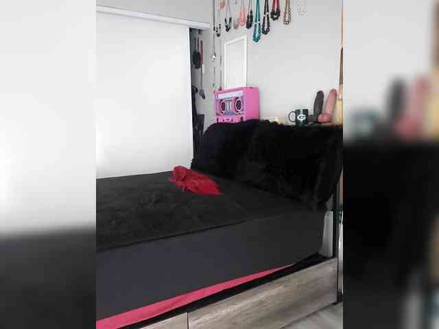 QueenAnitaDix webcam