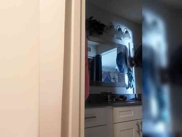 QueenAnitaDix webcam