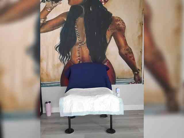 QueenAnitaDix