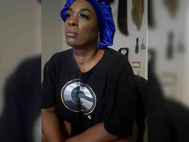 QueenAnitaDix webcam
