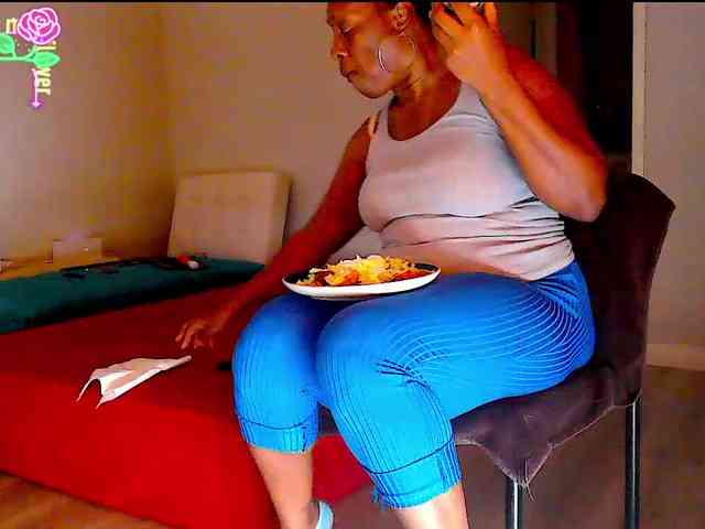 QueenAnitaDix webcam