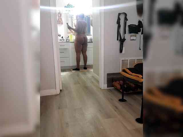 QueenAnitaDix webcam