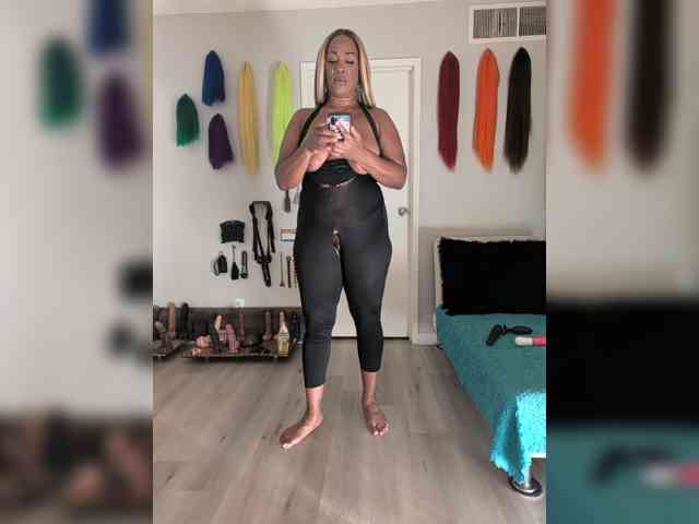 QueenAnitaDix