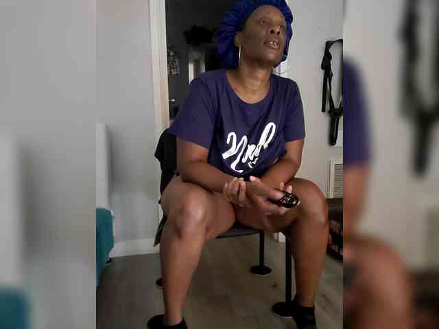 QueenAnitaDix