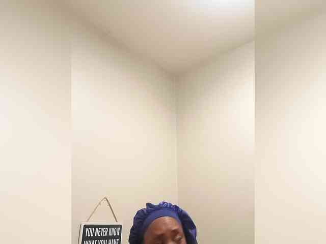 QueenAnitaDix webcam