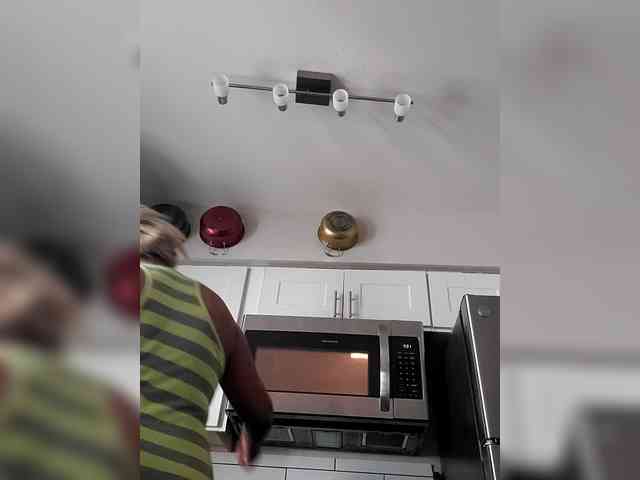 QueenAnitaDix webcam