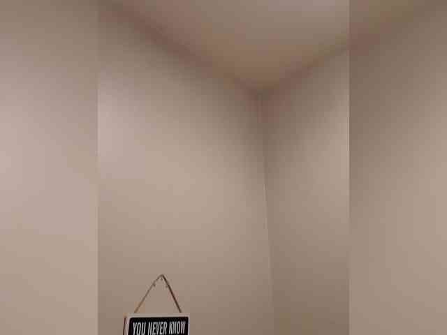 QueenAnitaDix webcam