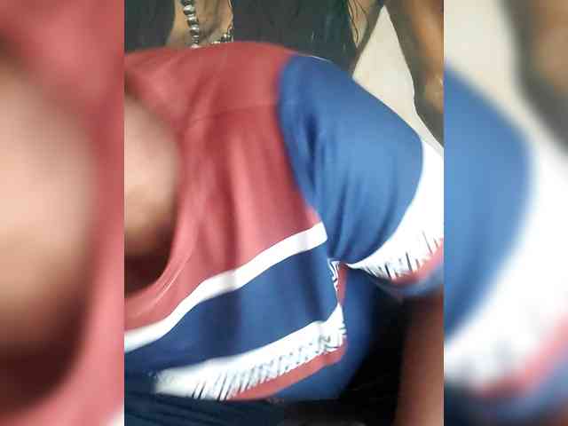 QueenAnitaDix webcam