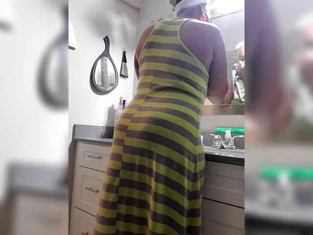 QueenAnitaDix Live Webcam on BongaCams