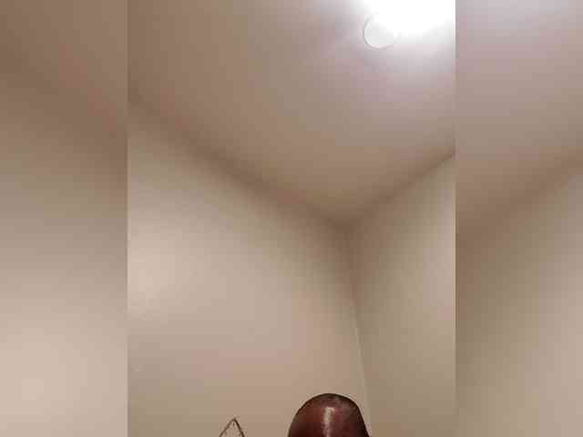 QueenAnitaDix webcam