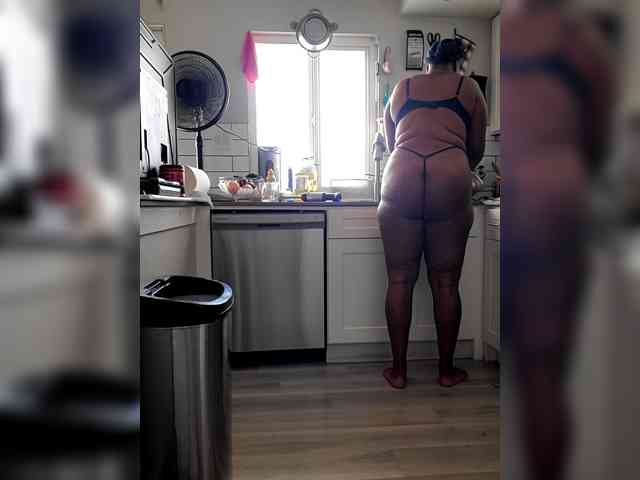 QueenAnitaDix