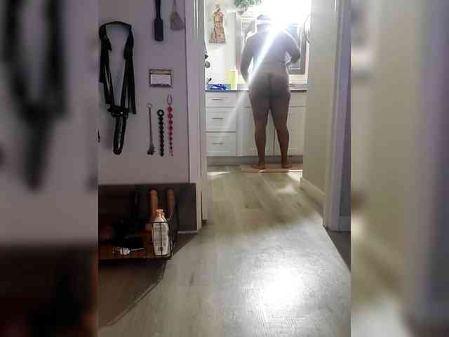 QueenAnitaDix webcam