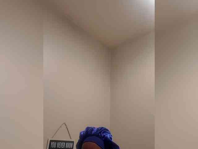 QueenAnitaDix webcam