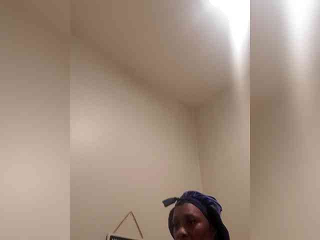 QueenAnitaDix Live Webcam on BongaCams