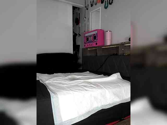 QueenAnitaDix webcam