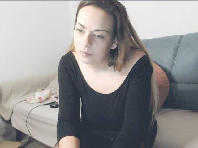 GiuliaHotXXX1 live cam preview