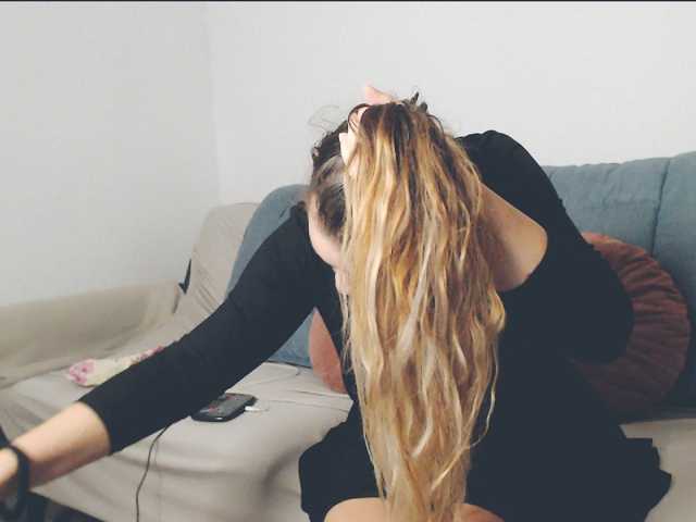 GiuliaHotXXX1 live cam on BongaCams