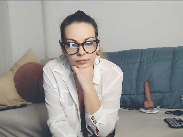 GiuliaHotXXX1, en directo ahora en BongaCams