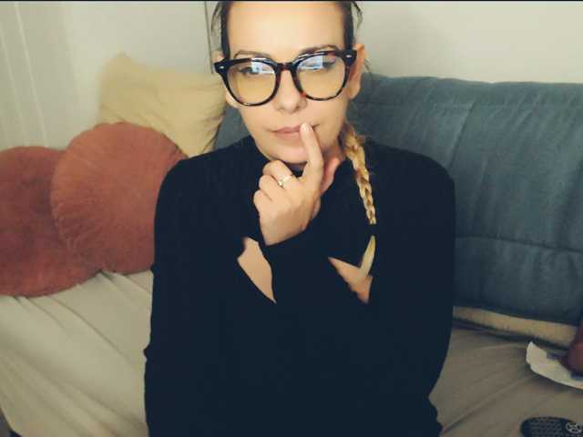 GiuliaHotXXX1 live cam on BongaCams