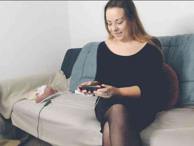 GiuliaHotXXX1 webcam