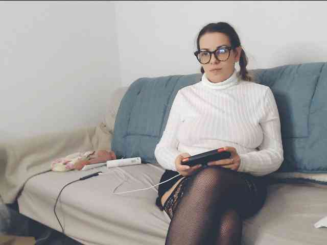 GiuliaHotXXX1 webcam
