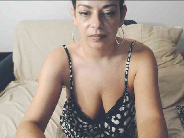 GiuliaHotXXX1 GiuliaHotXXX1