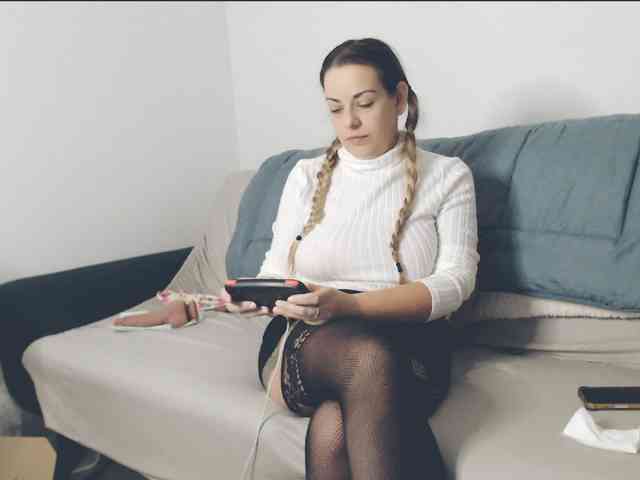 GiuliaHotXXX1 webcam
