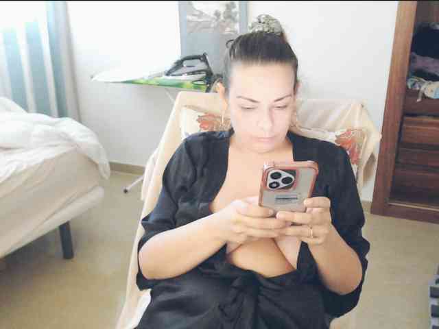 GiuliaHotXXX1