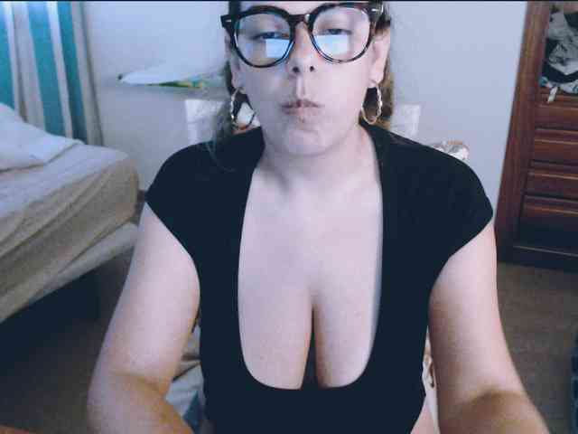 Modelo: GiuliaHotXXX1
