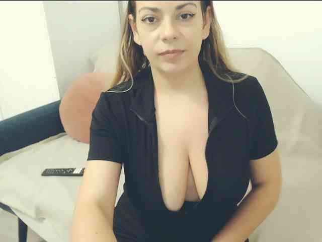 GiuliaHotXXX1