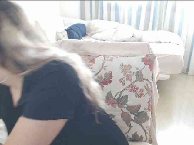 GiuliaHotXXX1 webcam