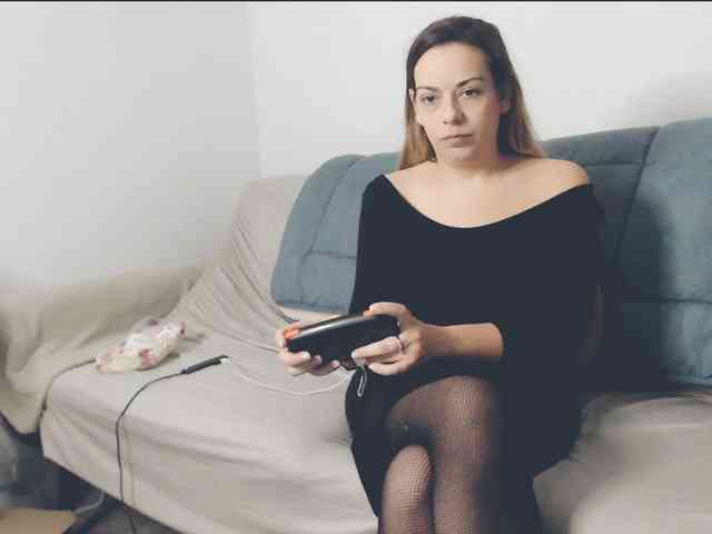 GiuliaHotXXX1 webcam