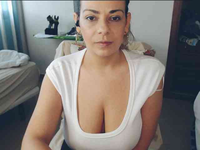 GiuliaHotXXX1