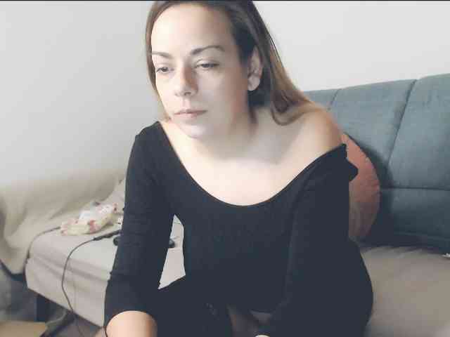 GiuliaHotXXX1 webcam