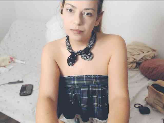 GiuliaHotXXX1 GiuliaHotXXX1