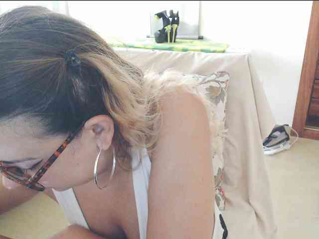 GiuliaHotXXX1 GiuliaHotXXX1