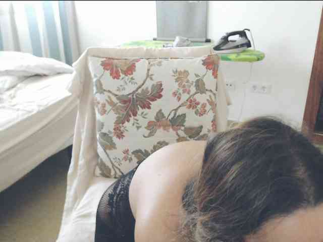 GiuliaHotXXX1 webcam