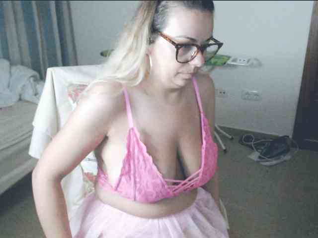 GiuliaHotXXX1