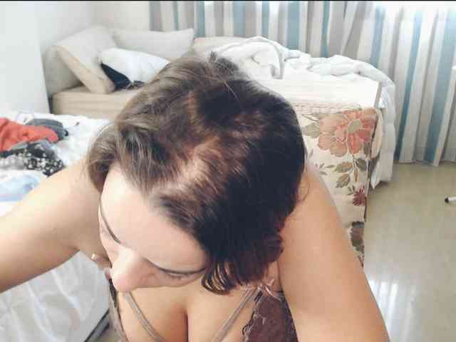 GiuliaHotXXX1 webcam