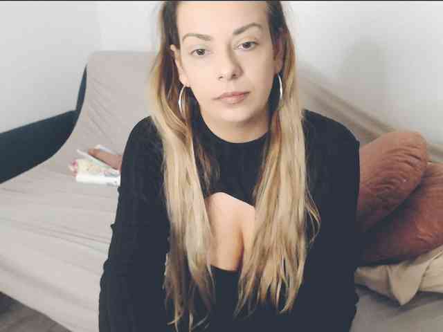 GiuliaHotXXX1 GiuliaHotXXX1