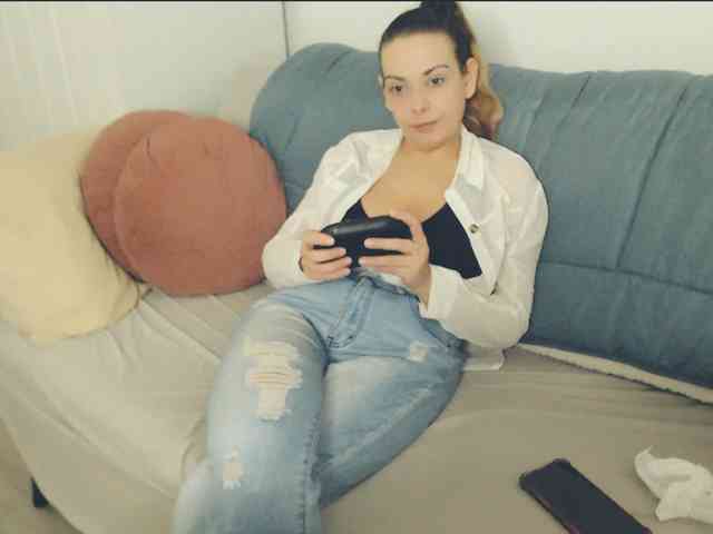 GiuliaHotXXX1 webcam
