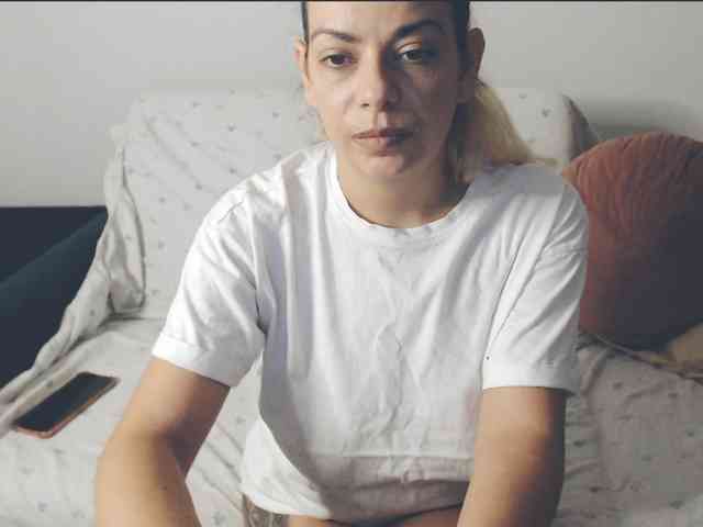 Modelo: GiuliaHotXXX1