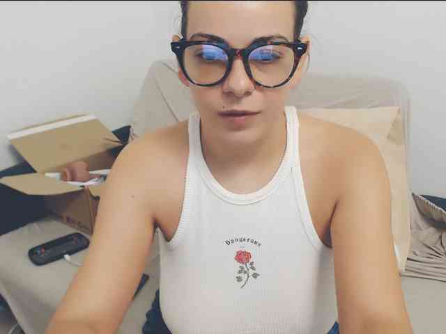 GiuliaHotXXX1 webcam