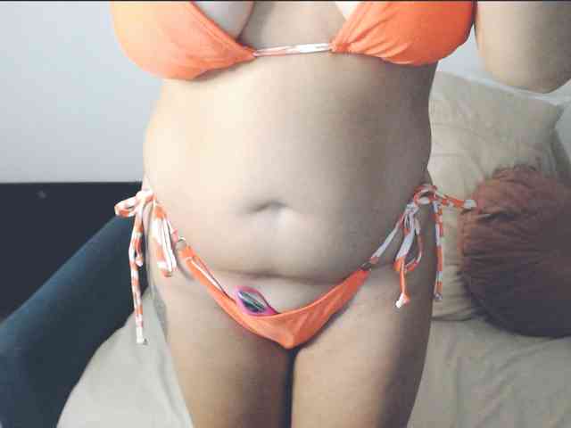 GiuliaHotXXX1 webcam