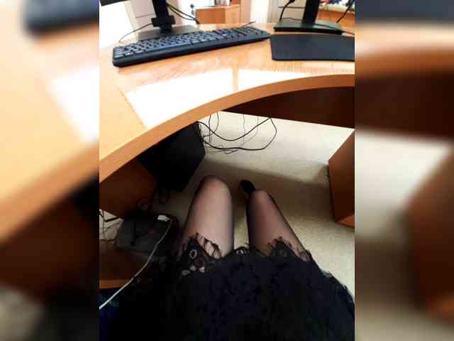 JuliaKiss-11 webcam