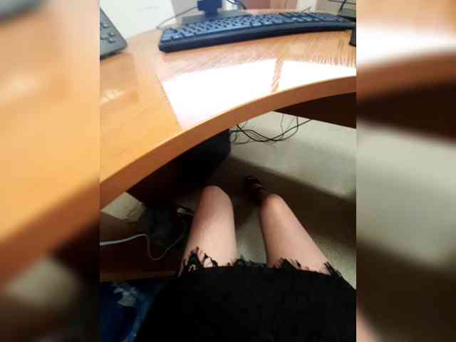 JuliaKiss-11 webcam